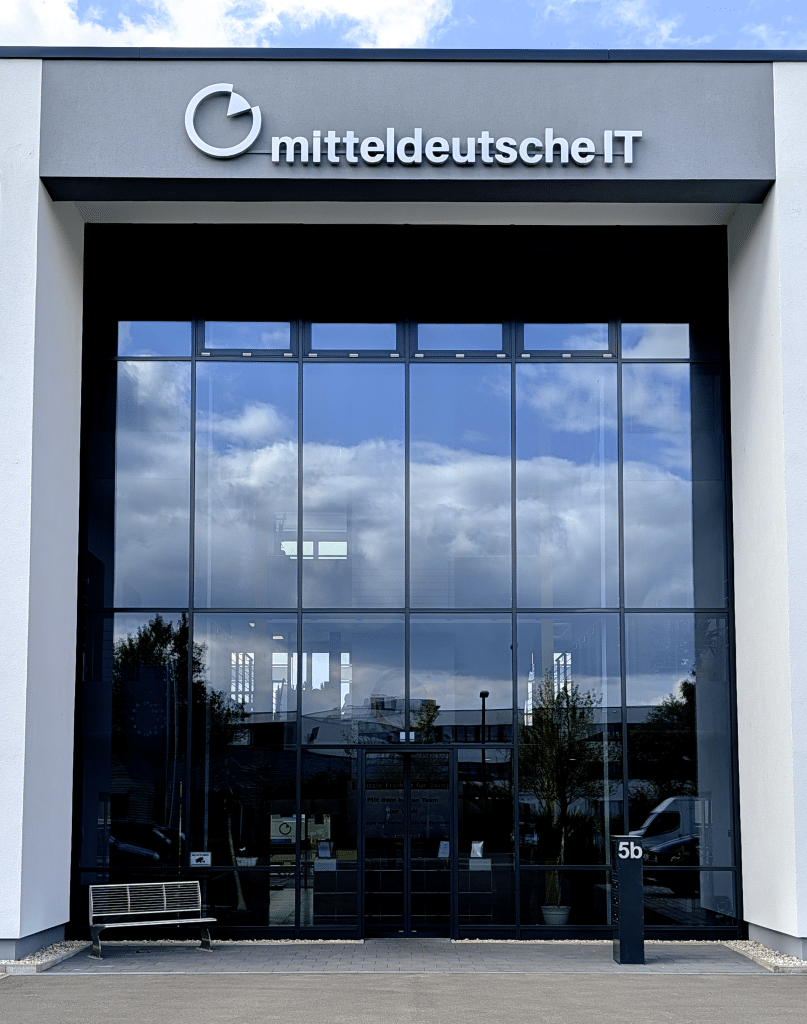 mitteldeutsche IT Gebäude Front