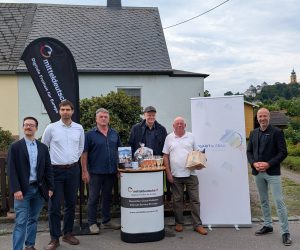 Breitbandausbau Mittelsachsen: Erster Kunde im Cluster M geht in Augustusburg ans Glasfasernetz
